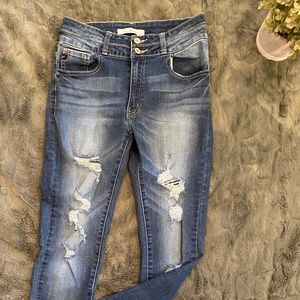 Kancan Women's Mid-Rise Skinny Stretch Jean